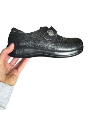 Alegria Leather Embossed Floral Clogs 7.5 Mary Jane Comfort Shoes Black Boho